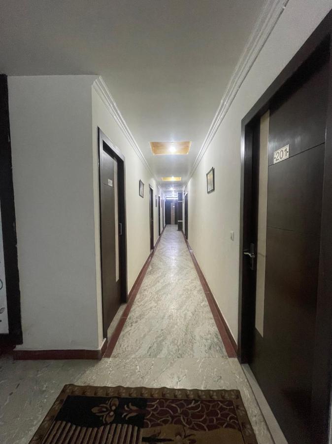 Blue Rose International, Family Hotel 阿格拉 外观 照片