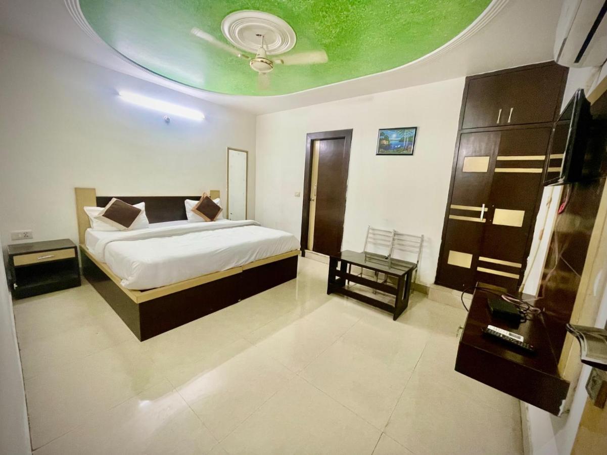 Blue Rose International, Family Hotel 阿格拉 外观 照片